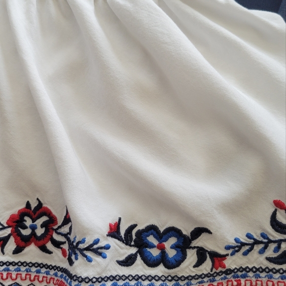 Time and Tru hi low skirt - Picture 6 of 8